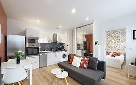 Le Rémois - Appartement rare - Cour privée - Parking - Reims
